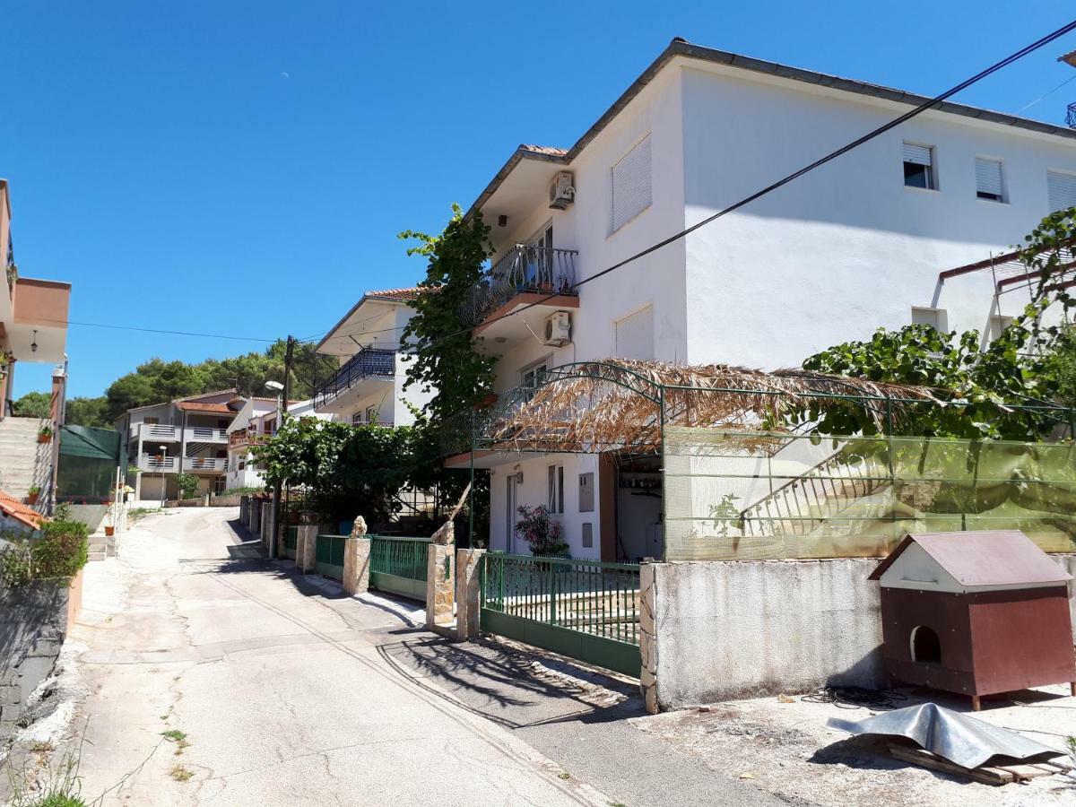 Apartments Luki Trogir Exterior photo